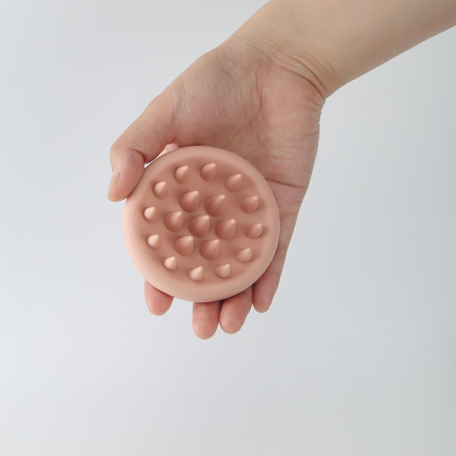 Scalp massage brush